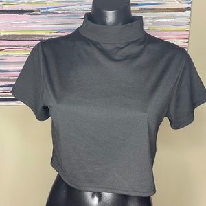 NEVER WORN BLACK CROP TOP
